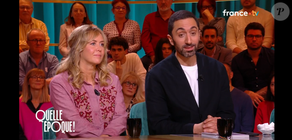 Jimmy Mohamed sur le plateau de "Quelle époque !" pour la promotion de son nouveau livre "Meilleur". France 2, le 15 novembre 2025.