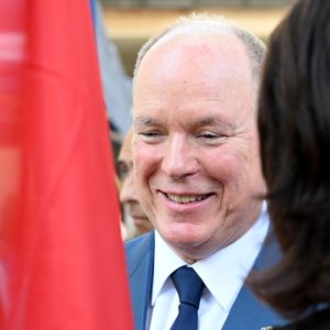 Le prince Albert II de Monaco s'est rendu à Saint Paul de Vence, dans les Alpes-Maritimes, dans le cadre de ses déplacements réguliers dans les collectivités historiquement liées à la Principauté, le 15 juillet 2025. 
© Bruno Bebert / Bestimage