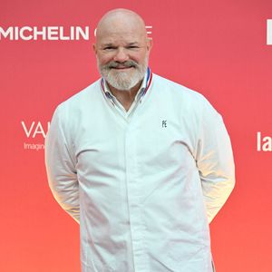 Le chef Philippe Etchebest - Cérémonie des remises des Etoiles Michelin 2026 au Grimaldi Forum à Monaco le 16 mars 2026. 1 étoile, 7 nouveaux 2 étoiles et 1 nouveau 3 étoiles pour l'édition 2026 © Bruno Bebert/Bestimage