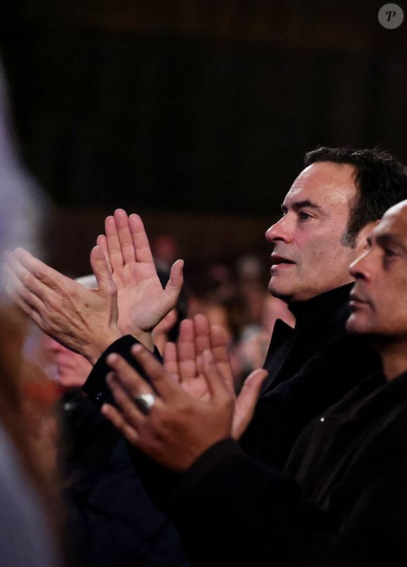 Exclusif - Anthony Delon lors de la soirée hommage Ciné-concert symphonique "Alain Delon, le dernier Samouraï" au palais des congrès à Paris le 8 novembre 2024 le jour de son anniversaire. Pour cette soirée, le chef d'orchestre Vahan Mardirossian a dirigé l'orchestre symphonique de Douai.

© Jacovides / Moreau / Bestimage