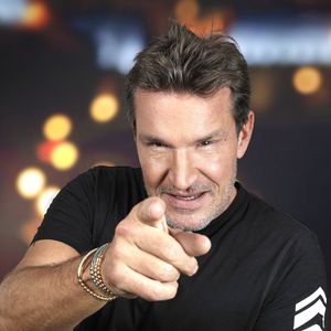 Depuis des années, il est l'un des visages emblématiques du paysage audiovisuel français.


Portrait de Benjamin Castaldi lors de l'enregistrement de l'émission "Chez Jordan de Luxe" à Paris
© Cédric Perrin / Bestimage