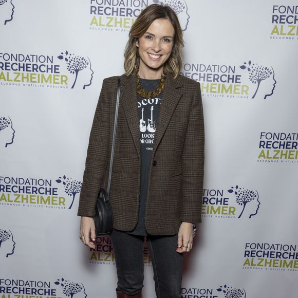 Cela fait donc 12 ans qu'elle pratique régulièrement le sport avec un coach à la salle.

Isabelle Ithurburu au photocall du concert du gala des 20 ans de la fondation Recherche Alzheimer "2 générations chantent pour la 3ème" à l'Olympia à Paris le 18 mars 2024.

© Cyril Moreau / Bestimage