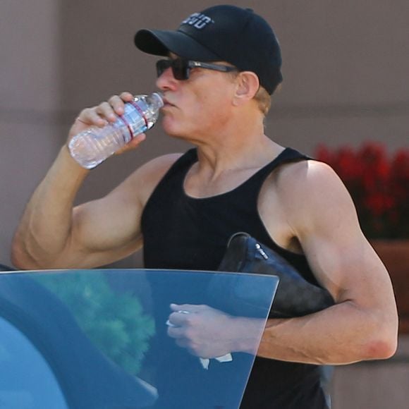 Exclusif - Jean-Claude Van Damme, 59 ans, arrive à un déjeuner à Beverly Hills le 10 juillet 2020. © Coleman-Rayner / Bestimage