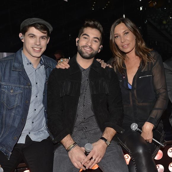 Grand gagnant de "The Voice" 4, Lilian Renaud a accepté l'invitation dans l'émission YouTube de Jordan de Luxe

Exclusif - Lilian Renaud, Kendji Girac, Zazie et Pascal Obispo - Backstage - Emission "Bercy fête ses 30 ans - Le concert anniversaire". © Veeren/Moreau/Bestimage