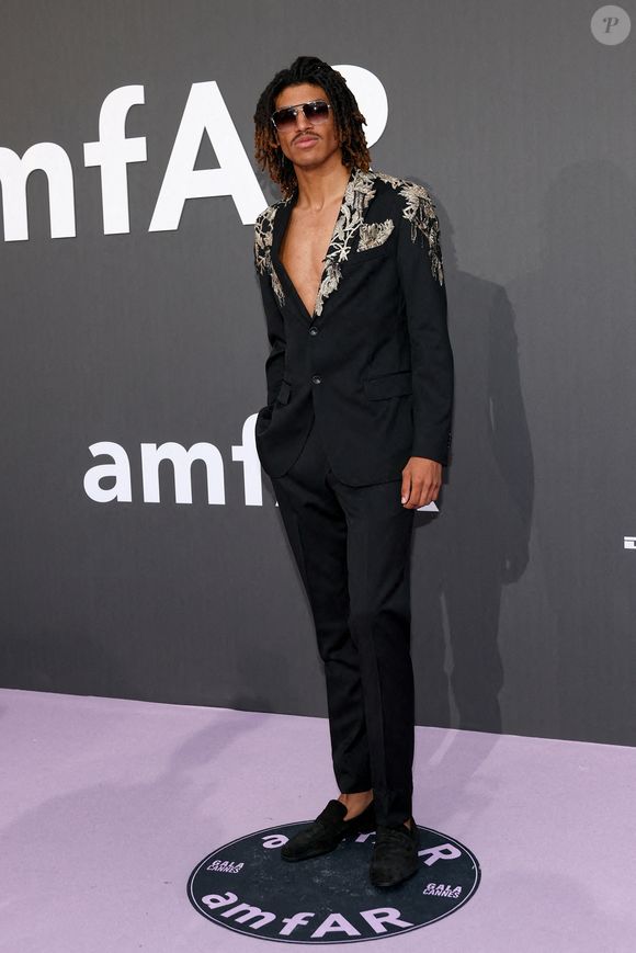 Henry Samuel (fils de H.Klum et Seal) - Photocall du gala " amfAR 2026 by Chopard " à l'Hôtel du Cap-Eden-Roc à Antibes, lors du 79ème Festival International du Film de Cannes. Le 21 mai 2026
© Jacovides-Moreau / Bestimage