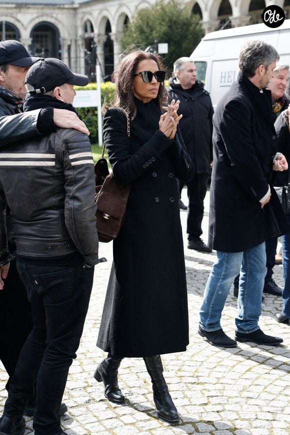 Karine Le Marchand - Sorties des obsèques d’Isabelle Mergault à la Coupole du Père-Lachaise à Paris le 30 mars 2026. © Cyril Moreau - Dominique Jacovides / Bestimage