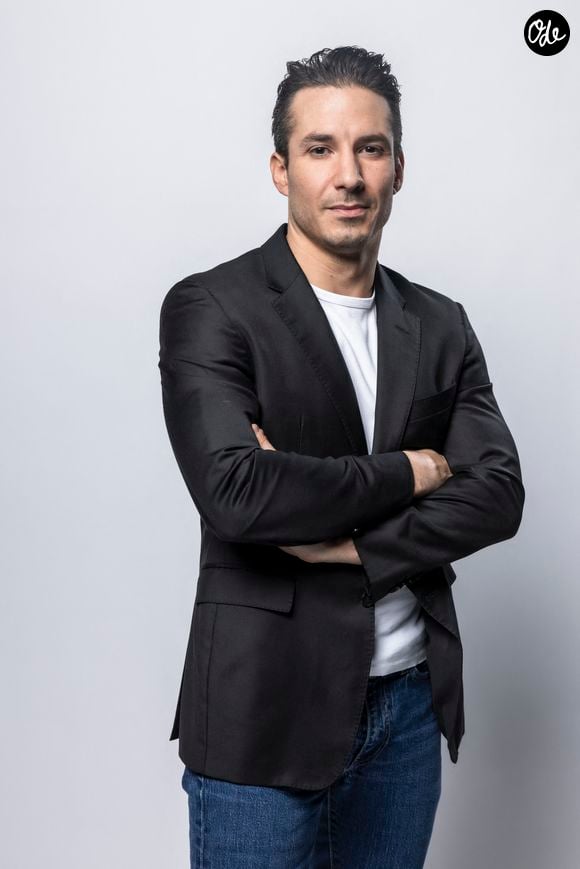 Jérémy Ferrari et son associé veulent ainsi redonner vie à cette adresse historique et créer un lieu « qui a besoin de vivre ».

Exclusif - Jérémy Ferrari - Studio - Enregistrement de l'émission "La chanson secrète", présentée par N.Aliagas et diffusée le 29 décembre sur TF1
© Guillaume Gaffiot-Cyril Moreau / Bestimage
