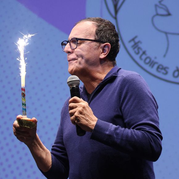 Exclusif - Thierry Beccaro célèbre son anniversaire à Dreux lors de la 4eme édition du 'Festival Histoires de Femmes' au Theatre de Dreux le 19 Octobre 2024.
© Denis Guignebourg/Bestimage