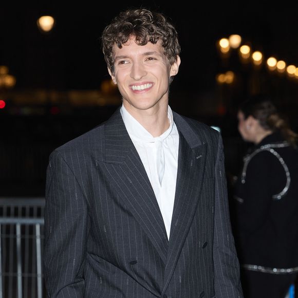 Aliocha Schneider au Grand Dîner du Louvre à Paris en marge de la fashion week prêt à porter automne/hiver 2025-2026 le 4 mars 2025

© Cyril Moreau / Bestimage