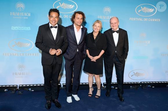 Patrick Cohen, Bertrand Chameroy, Anne-Elisabeth Lemoine, Pierre Lescure - Photocall du dîner d'ouverture du 77ème Festival International du Film de Cannes, au Carlton. Le 14 mai 2024 © Borde-Jacovides-Moreau / Bestimage