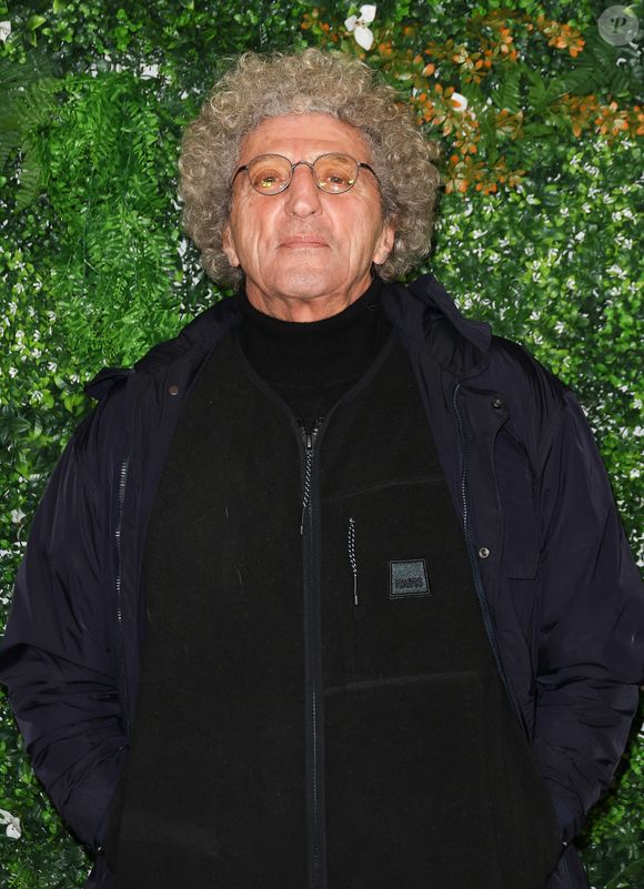 Elie Chouraqui - Avant-première de la mini-série Disney "Tout Va Bien" à l'UGC Normandie à Paris le 9 novembre 2023. © Coadic Guirec / Bestimage