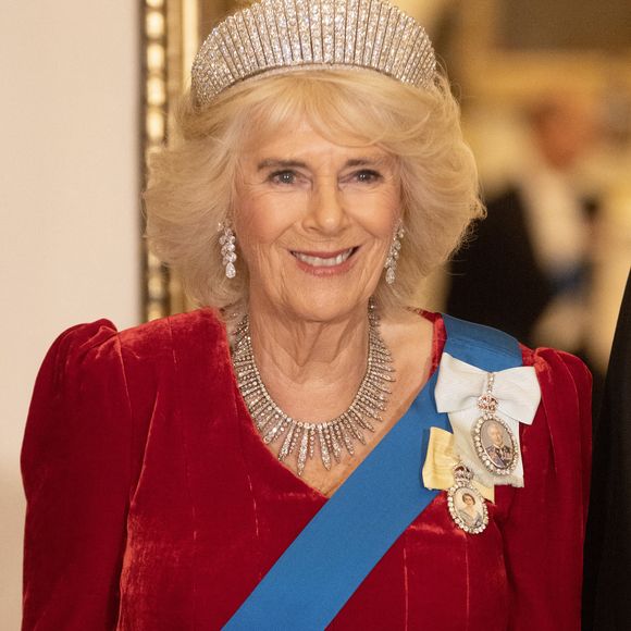 Camilla Parker Bowles, reine consort d'Angleterre - L'émir du Qatar Tamim ben Hamad Al-Thani et sa femme Jawaher bint Hamad bin Suhaim Al-Thani au dîner d'Etat au palais de Buckingham lors de sa visite d'Etat au Royaume-Uni, le 3 décembre 2024.