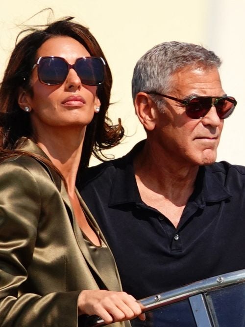 George Clooney est arrivé à la Mostra de Venise ! Sa femme Amal lui a fait de l'ombre en attirant tous les regards