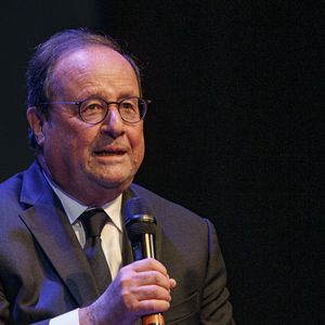 Conférence de François Hollande dans le cadre du festival Series Mania à Lille le 23 mars 2025.  © Stéphane Vansteenkiste/Bestimage