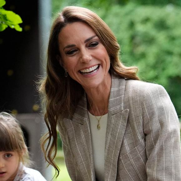 Kate Middleton en immersion avec des enfants : la princesse de Galles rayonne avec élégance en Italie