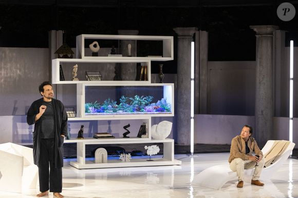 Exclusif - Bruno Salomone et Davy Sardou - Personnalités au spectacle "Au scalpel" lors du Festival de Ramatuelle. Le 4 août 2023
Cyril Bruneau / Festival de Ramatuelle / Bestimage