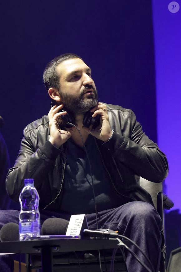 Exclusif - Ibrahim Maalouf reçoit TSF Jazz sur la scène du Grand Rex à Paris en marge de son concert le 17 avril 2024.

© Jack Tribeca / Christophe Clovis / Bestimage