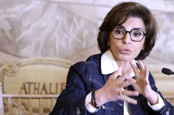 Aujourd’hui, Zohra s’est relevée et mère et fille ont choisi de ne plus évoquer cette période pour se concentrer sur l’avenir.

Portrait de Rachida Dati (ministre de la Culture, et candidate LR à la mairie de Paris) lors d'un déjeuner débat du mouvement Ethic le 17 février 2026

© Cédric Perrin / Bestimage