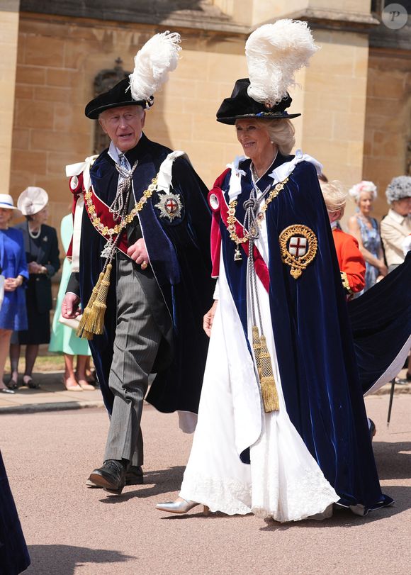 Le roi Charles (Charles III d'Angleterre) III et la reine Camilla (Camilla Parker Bowles, reine consort d'Angleterre) assistent à la cérémonie de l'Ordre de la Jarretière à la chapelle Saint-Georges du château de Windsor le 16 juin 2025 à Windsor, Angleterre.

MirrorPix/Pool/Bestimage