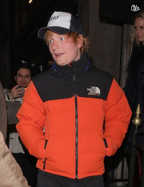 Ed Sheeran et James Blunt avec leurs compagnes Cherry Seaborn et Sofia Wellesley à la sortie du restaurant "Gymkhana" à Londres, le 5 décembre 2022. Photo par AGENCE / BESTIMAGE