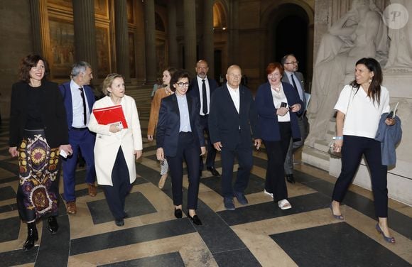 L'objectif : mettre en lumière les démarches d'éducation artistique et culturelle les plus remarquables,

Florence Berthout, Rachida Dati, Marc Ladreit de Lacharrière, Eléonore de Lacharrière - 13ème édition de la cérémonie de remise du prix de l'Audace artistique et culturelle au Panthéon à Paris le 20 mai 2025. © Marc Ausset-Lacroix/Bestimage