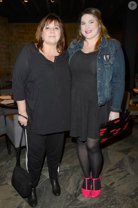 Ce projet reste un doux espoir pour mère et fille.

Michèle Bernier et sa fille Charlotte - Soirée pour les 12 ans de l'Atelier du Maître Albert à Paris, le 30 mars 2015. © COADIC GUIREC / BESTIMAGE