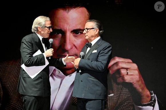 Exclusif - Simon de Pury et Andy Garcia - Dîner de charité "Knights of Charity" au Château de la Croix des Gardes à Cannes le 20 mai 2026.  © Bruno Bebert / Bestimage