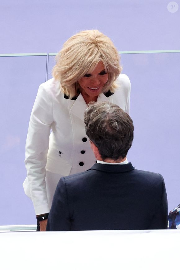 La première dame, Brigitte Macron et Gabriel Attal, Premier ministre - Cérémonie de clôture des Jeux Olympiques de Paris 2024 au stade de France à Saint-Denis, le 11 août 2024. 
© Jacovides-Perusseau / Bestimage