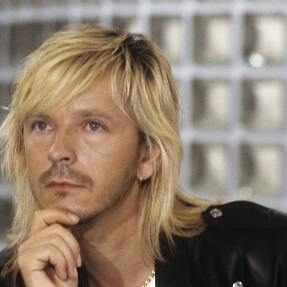 Les deux hommes se connaissent de longue date

Archives - En France, à Paris, le chanteur Renaud sur le plateau du Journal Télévisé (JT). En 1988
© Alain Canu via Bestimage