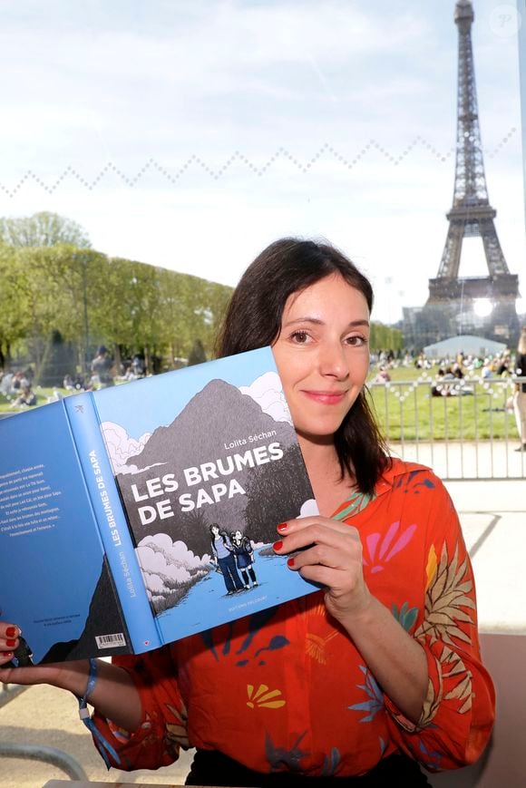 Lolita Sechan ( Fille du chanteur Renaud Sechan ) Festival du livre de Paris 2024 - Festival du livre de Paris 2024 le 13 avril 2024.
© Cedric Perrin / Bestimage