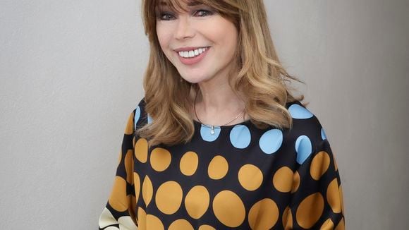 Karen Cheryl (Isabelle Morizet) : son fils Oscar, qui vit à Los Angeles, est une pointure dans son domaine