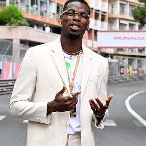 Alexandre Grimaldi, le fils du prince de Monaco et de N.Costes, avec Paul Pogba et sa femme Maria Zulay Pogba lors du 15ème Grand Prix de Monaco Historique, le 26 avril 2026. 

© Bruno Bebert / Bestimage