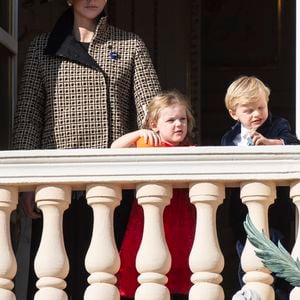 HSH La princesse Charlène de Monaco et leurs enfants Jacques et Gabriella assistent depuis le balcon au défilé sur la place du Palais lors des cérémonies de la fête nationale. Monaco le 19 novembre 2018. Photo ABACAPRESS.COM