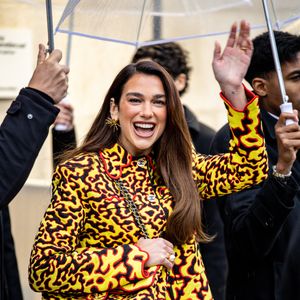 Dua Lipa - Sorties du deuxième défilé Chanel "Collection Haute Couture Printemps/Eté 2026" lors de la Fashion Week de Paris (PFW) au Grand Palais, à Paris, France, le 27 janvier 2026. © Florian Lavielle/Bestimage