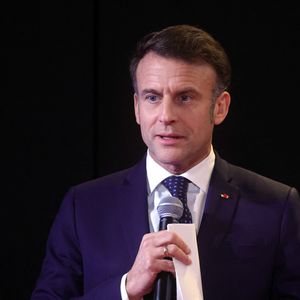 Le président Emmanuel Macron lors de la présentation du pavillon français de l'exposition universelle Osaka 2025 à la Cité de l'architecture et du patrimoine à Paris le 4 février 2025

© Teresa Suarez / Pool / Bestimage