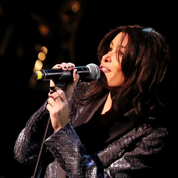 Nos confrères du magazine Paris Match donnent la réponse

Jenifer Bartoli - Alain Chamfort a donné un concert exceptionnel au grand Rex sur le theme "Elles et Lui" a paris le 30 janvier 2013. Tout au long de la soirée il a enchaine des duos avec plusieurs jeunes chanteuses.