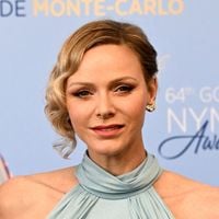 Charlene de Monaco réunie avec cette immense actrice : comme Kate Middleton, la princesse a misé sur le bleu et elle a eu raison