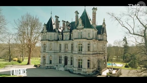 Le propriétaire de ce château de XIXe siècle

Tony Parker visite le château de Jarnac dans l'émission "L'Agence" sur TMC, décembre 2024.