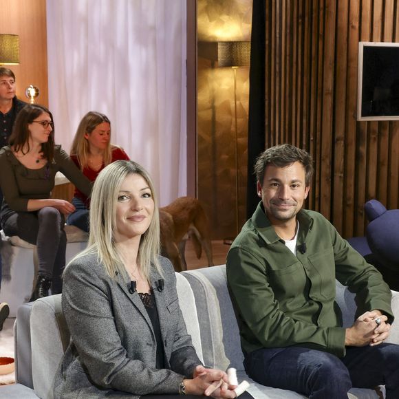 Les deux hommes ont participé à TPMP à des périodes différentes de leur carrière.

Bertrand Chameroy sur plateau de l'émission "Animalement Vôtre" présentée par B.Montiel et diffusée le 25 janvier 2026 sur France 3, à Paris, France, le 3 décembre 2025. © Jack Tribeca/Bestimage