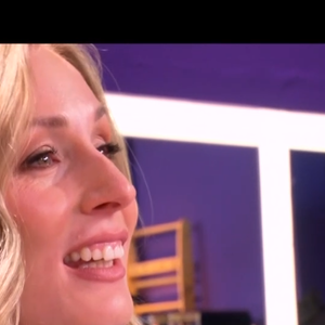 Et d'ajouter : "Cela fait quelques années maintenant qu'on est ensemble. 

Ian Ziering et sa compagne dans Danse avec les stars, capture d'écran TF1