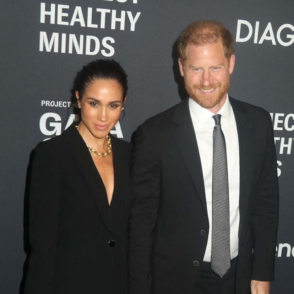 Le prince Harry, duc de Sussex et Meghan Markle, duchesse de Sussex, lors du 3ème gala annuel du projet "Healthy Minds" aux Spring Studios à New York, le 9 octobre 2025. Photo : Zuma Press / Bestimage