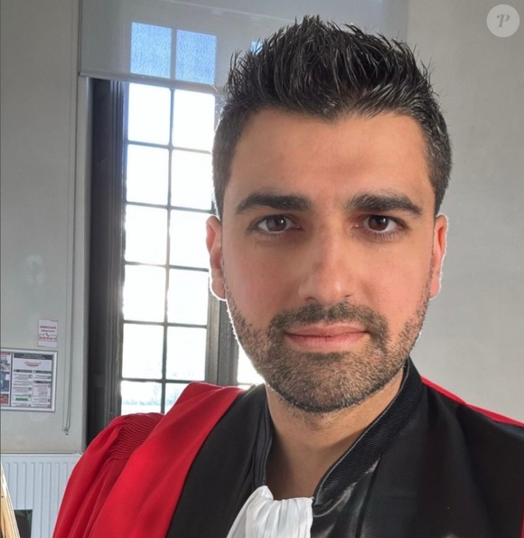 Et il va en rejoindre une autre
Guillaume Farde à Sciences Po - Instagram, le 16 mai 2025