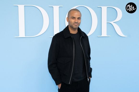 Josh, 12 ans, ne joue pas au basket

Tony Parker assiste au défilé Christian Dior Femme Printemps-Été 2025 dans le cadre de la Fashion Week de Paris, le 24 septembre 2024 à Paris, en France. Photo : Laurent Zabulon/ABACAPRESS.COM
