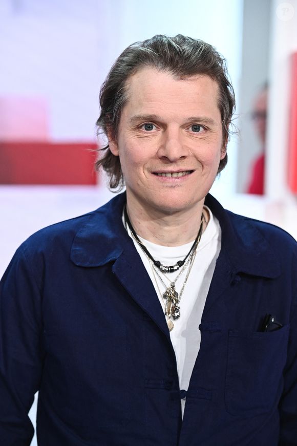 Après quatre ans d’absence

Exclusif - Benabar - Enregistrement de l'émission "Vivement dimanche" au Studio Gabriel à Paris, présentée par M.Drucker et diffusée le 12 mai sur France 3
© Guillaume Gaffiot / Bestimage