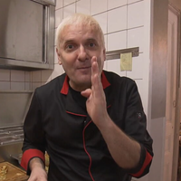 EXCLU Un an après le tournage de Cauchemar en cuisine, Antonio a vu sa vie changer, voici ce qu'est devenu son restaurant situé à Marseille