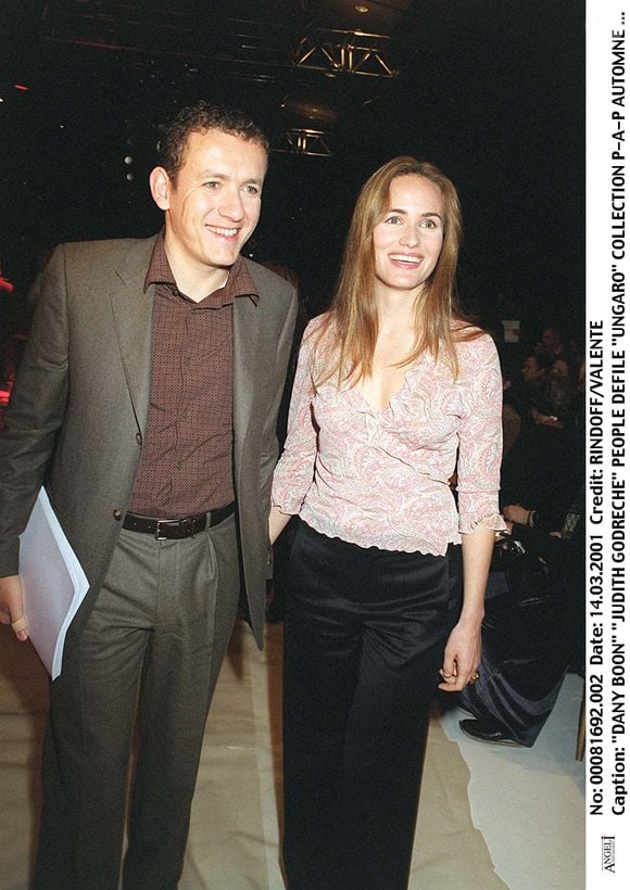 Dany Boon et Judith Godrèche - Défilé Ungaro à Paris en 2001. © Bestimage