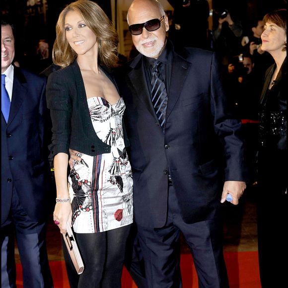 “Elle n'arrivait pas à remettre ses bottes parce que son pied était tordu. Elle n'arrivait pas à reprendre le contrôle”, conclut-elle

Archives - Céline Dion et son mari René Angélil.