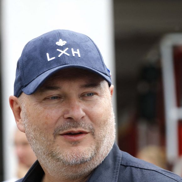 Exclusif - Sébastien Cauet - L'animateur radio de NRJ, Sébastien Cauet retourne à Marle (Aisne), sa ville natale, et inaugure la piscine municipale qui porte son nom le 11 juin 2022. © Claude Dubourg/Bestimage