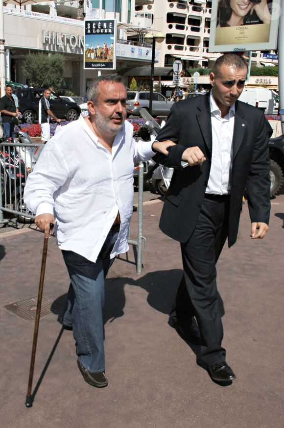 Dominique Farrugia se promène sur la Croisette lors du 60ème Festival International du Film à Cannes, France, le 17 mai 2007. Photo by ABACAPRESS.COM