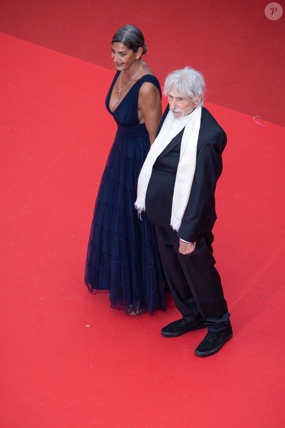 Ceyla Lacerda et son mari Pierre Richard - Montée des marches du film « La venue de l’avenir » lors du 78ème Festival International du Film de Cannes, au Palais des Festivals à Cannes. Le 22 mai 2025
© Olivier Borde/ Bestimage